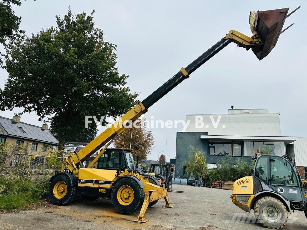 CAT TH 63 Teleskopik yükleyiciler