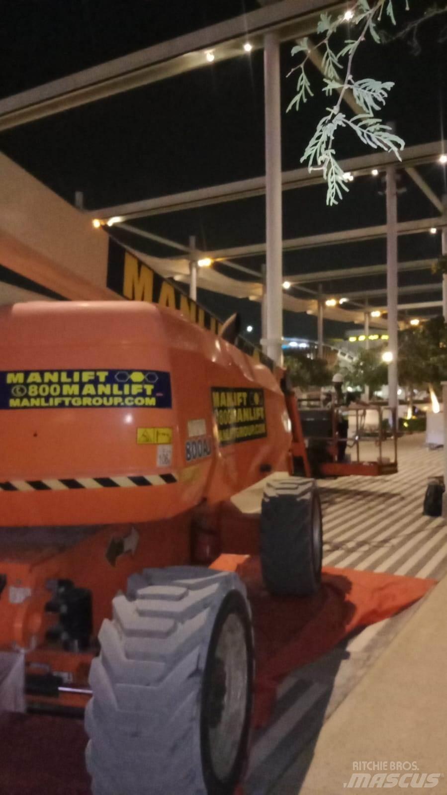 JLG 800AJ Körüklü personel platformları