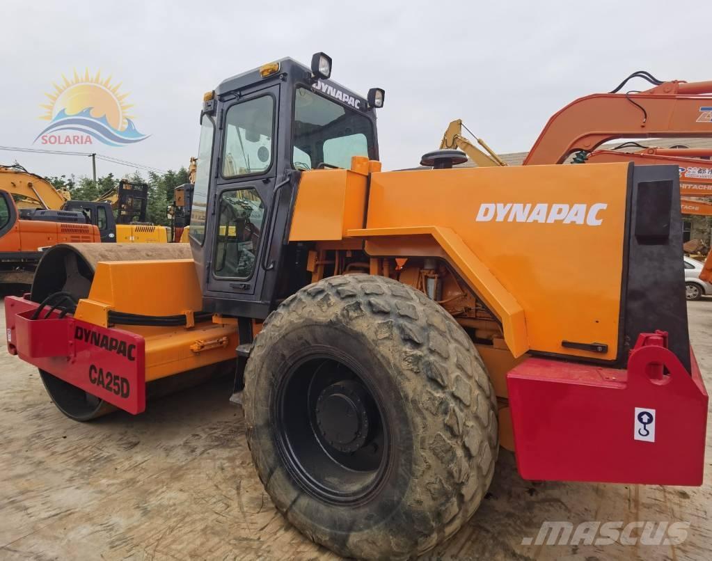 Dynapac CA 25 D Tek tamburlu silindirler