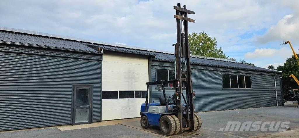 Mitsubishi FD35 Diger