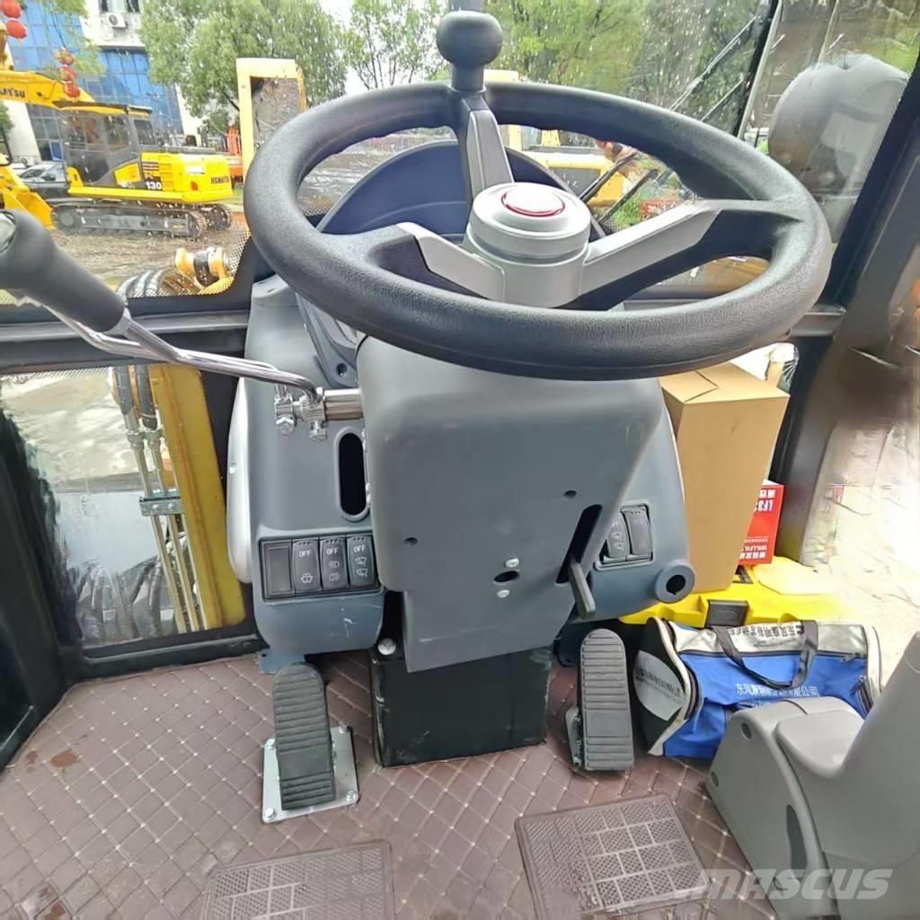 CAT 305.5 E Mini ekskavatörler, 7 tona dek