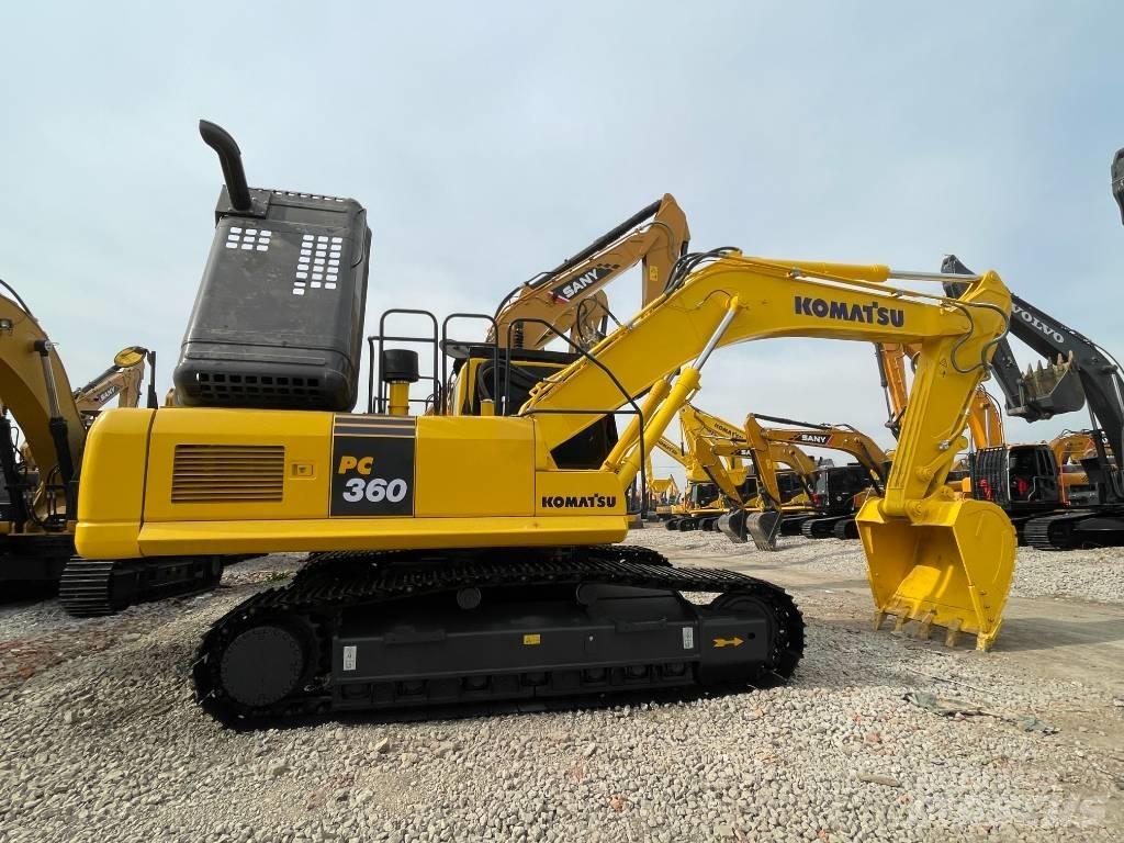 Komatsu PC 360 Paletli ekskavatörler