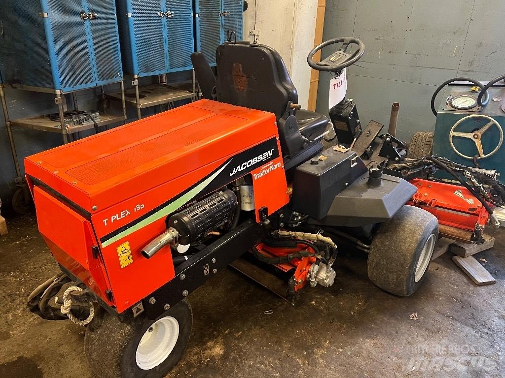 Jacobsen T-PLEX185 Mobil çim biçme makineleri