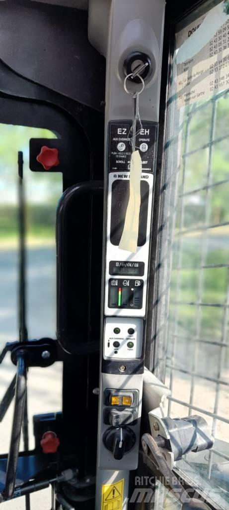 New Holland L218 Skid steer loderler