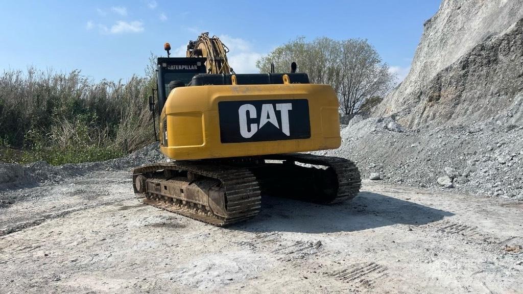 CAT 325DLN Paletli ekskavatörler