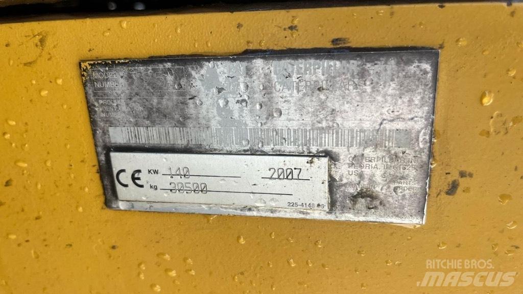 CAT 325DLN Paletli ekskavatörler