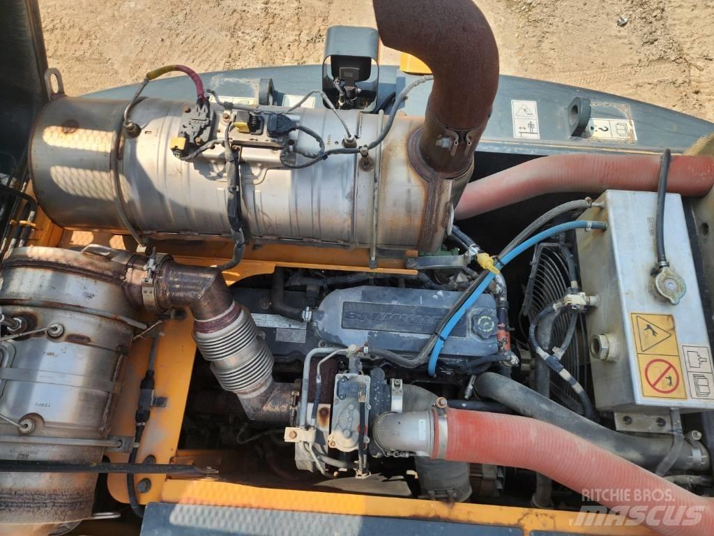 Hyundai HW145 Lastik tekerli ekskavatörler