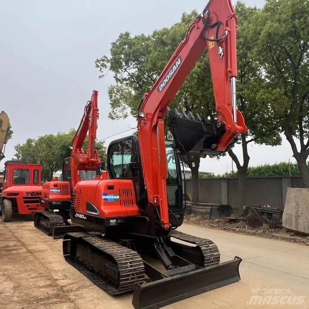 Doosan DX 60-9C Mini ekskavatörler, 7 tona dek