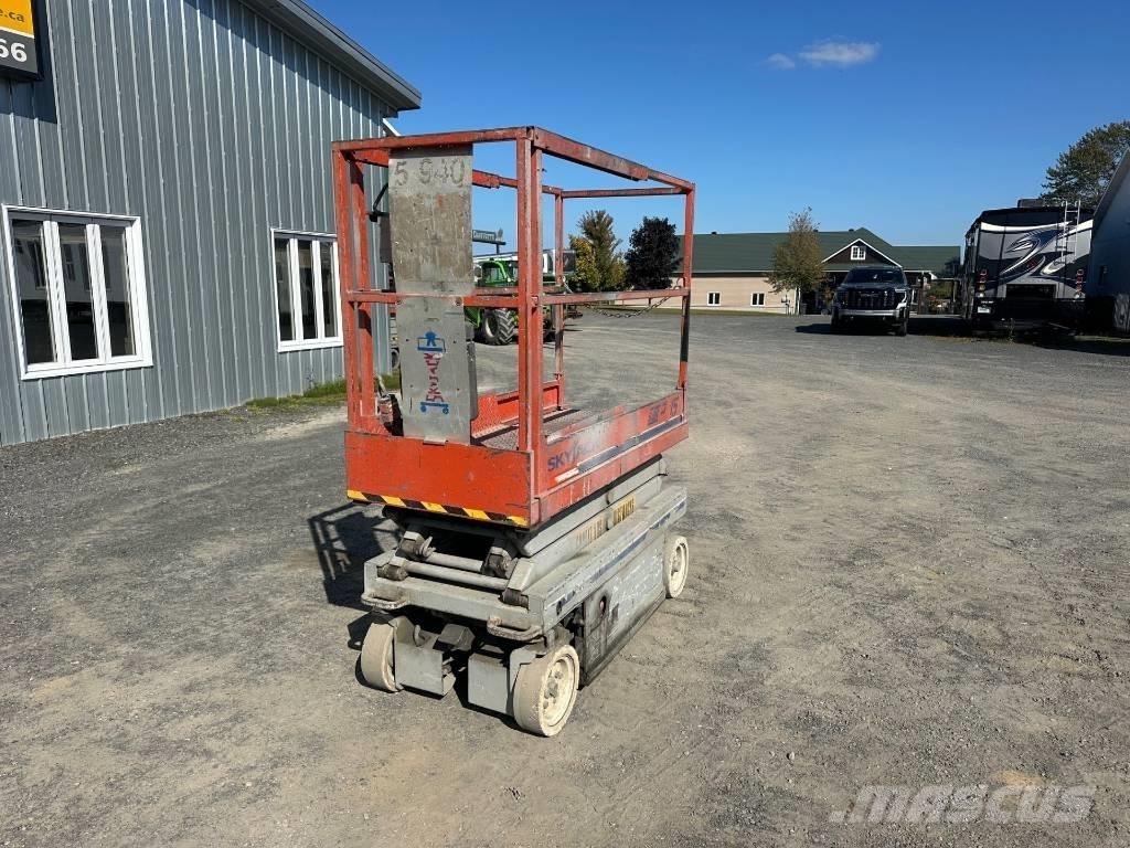 SkyJack SJ III 3015 Makasli platformlar