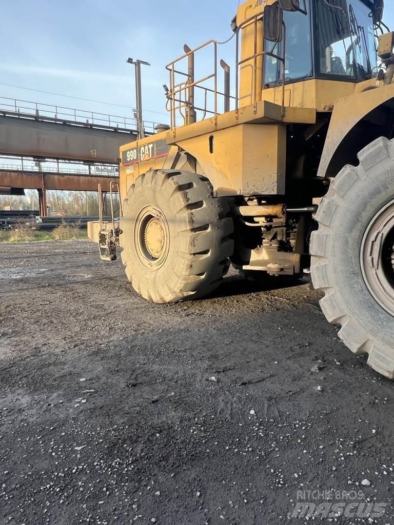 CAT 990 Tekerlekli yükleyiciler