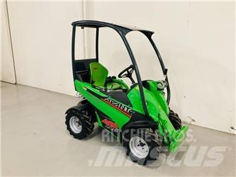Avant 225 Mini yükleyiciler