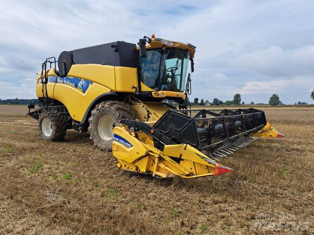 New Holland CX 8080 Biçerdöverler
