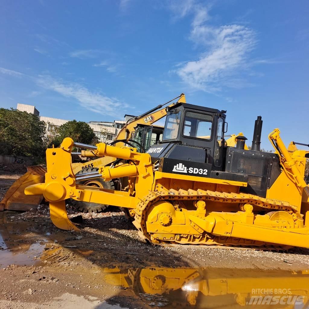 Shantui SD 32 Paletli dozerler
