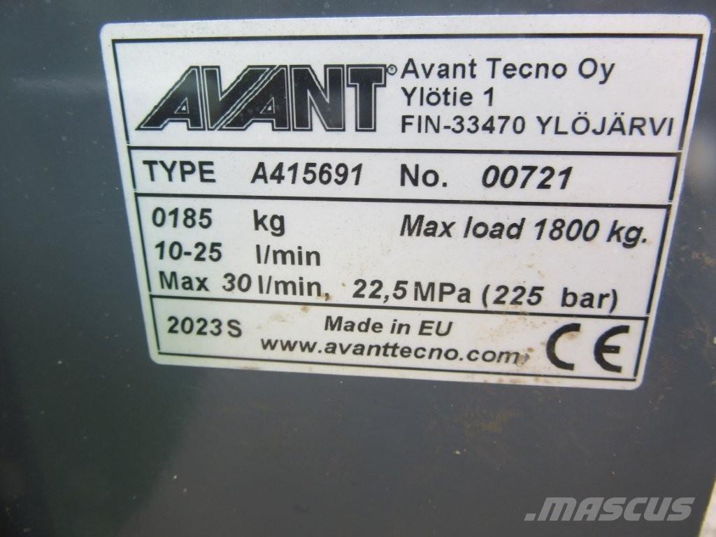 Avant A415691 Teleskopik yükleyiciler