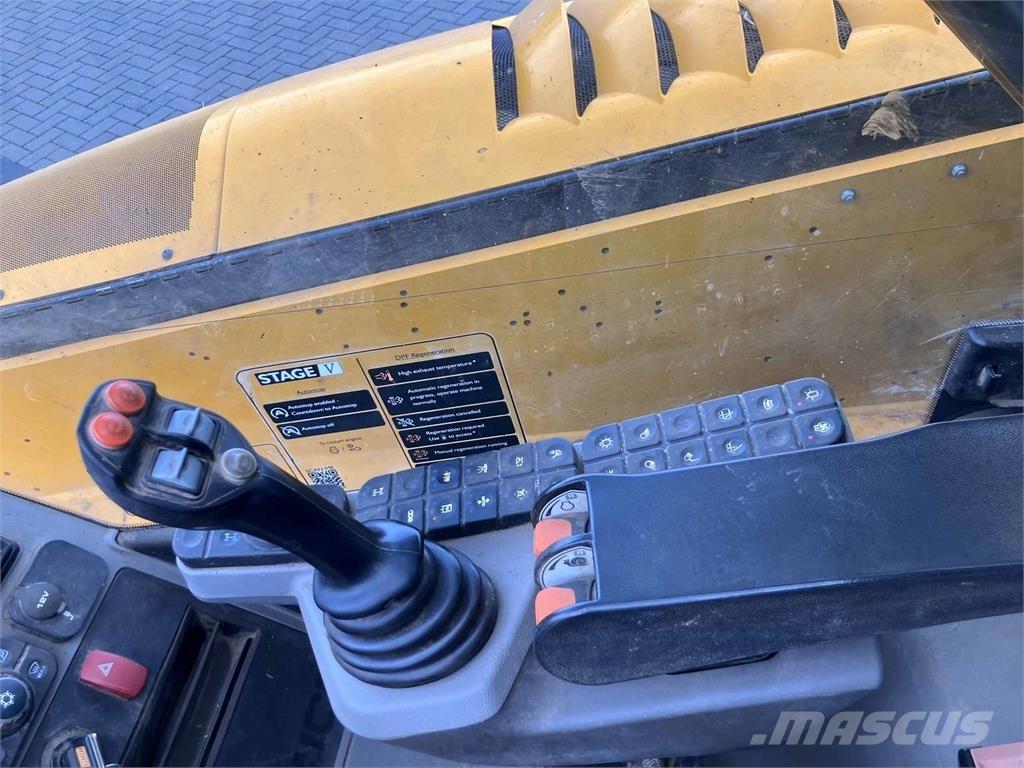 JCB 532.70 AGRIXTRA Tarimsal teleskopik yükleyiciler