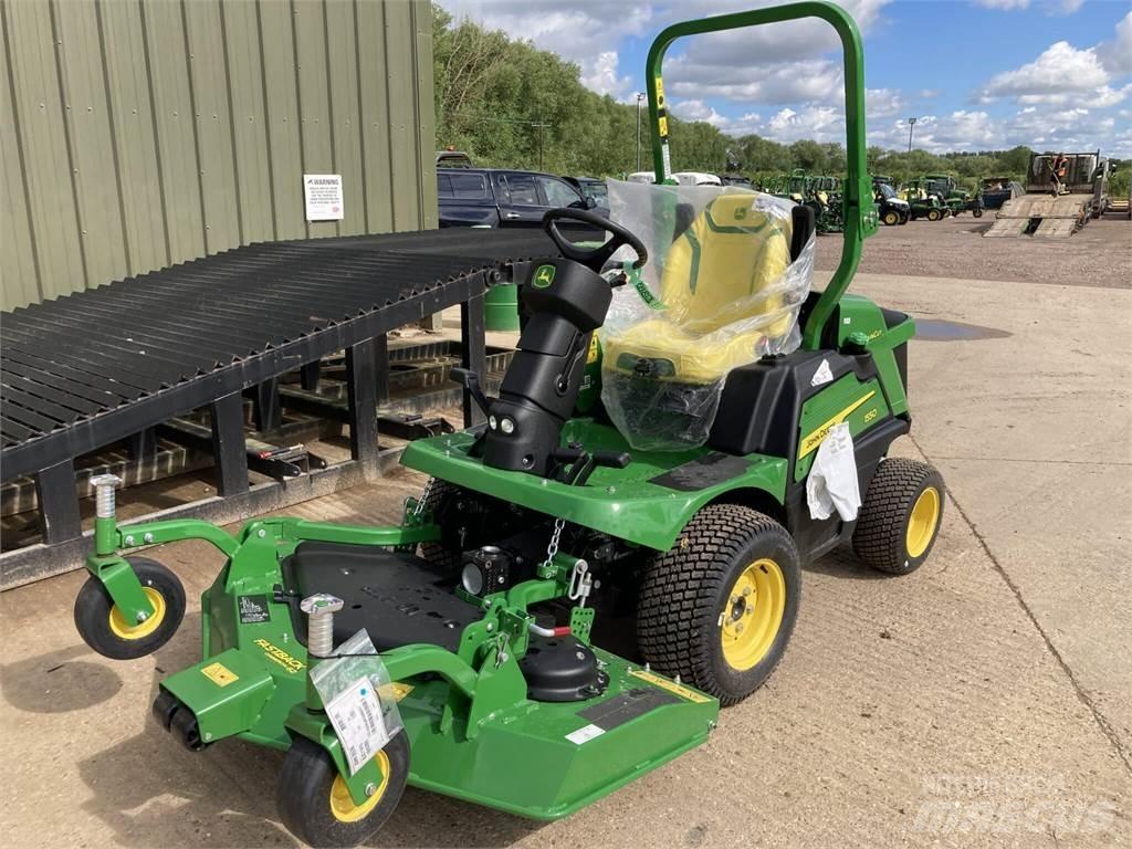 John Deere 1550 Mobil çim biçme makineleri
