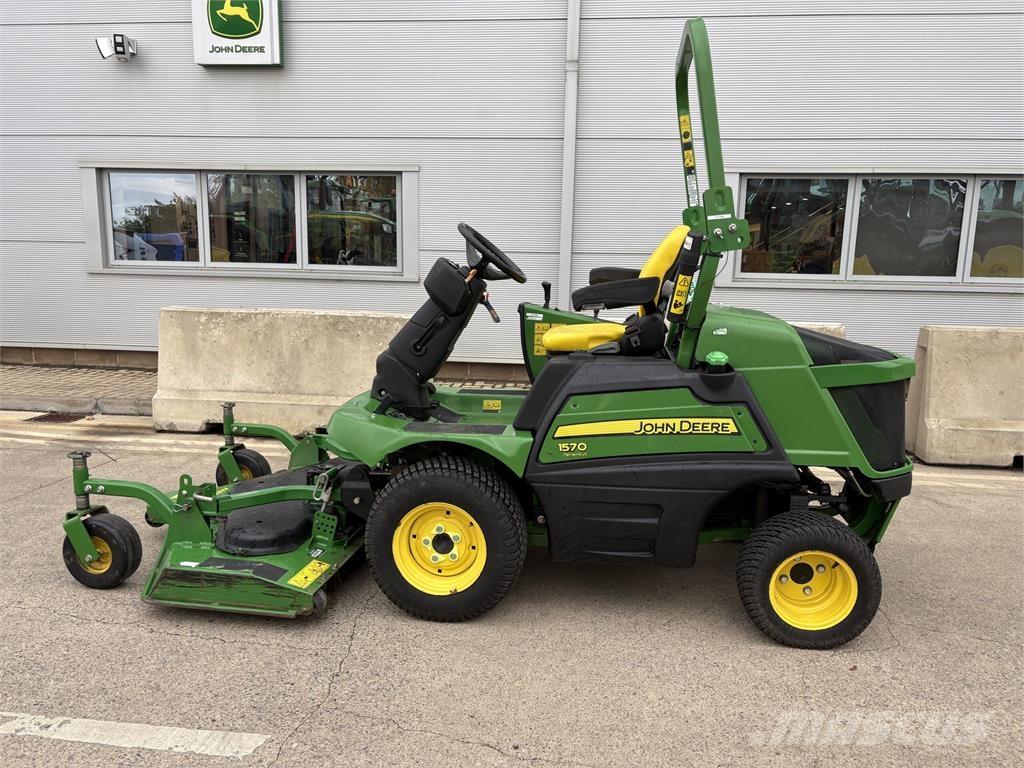 John Deere 1570 Mobil çim biçme makineleri