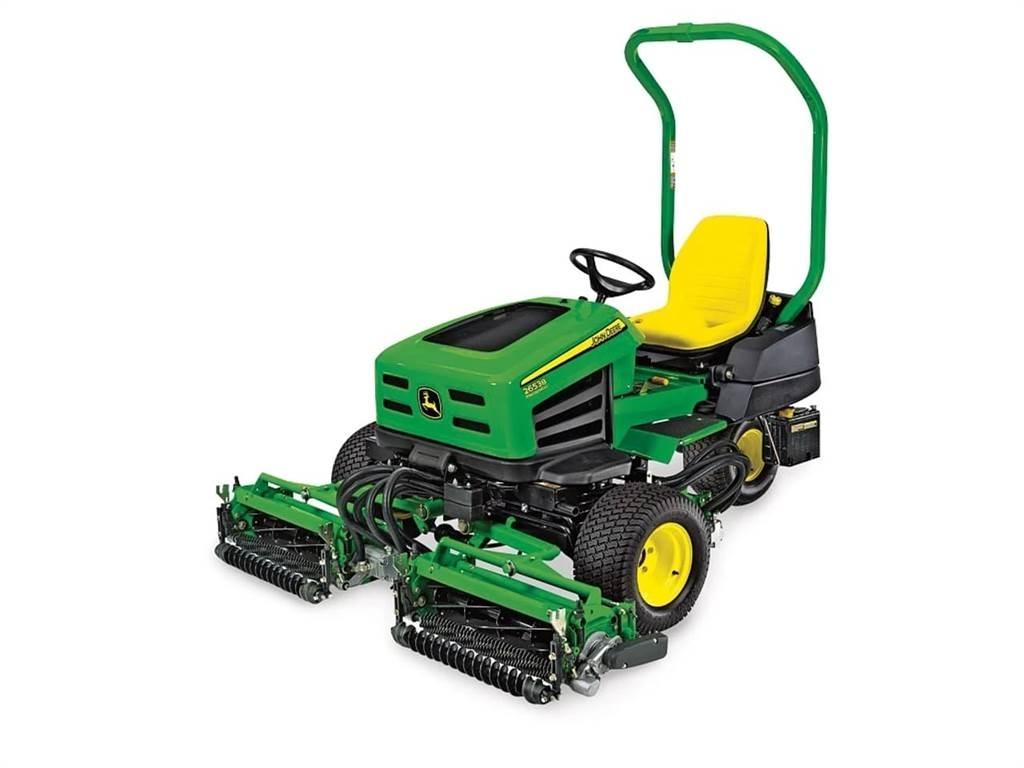 John Deere 2653B Arkasından yürünen çim biçme makineleri