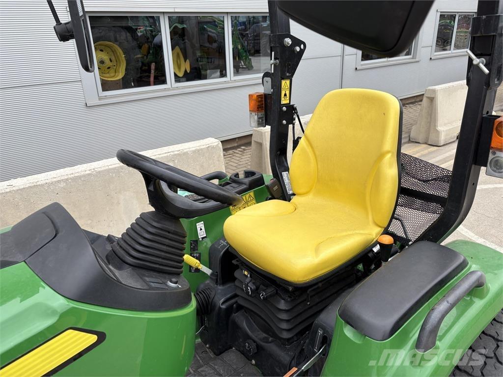 John Deere 3039R Traktörler