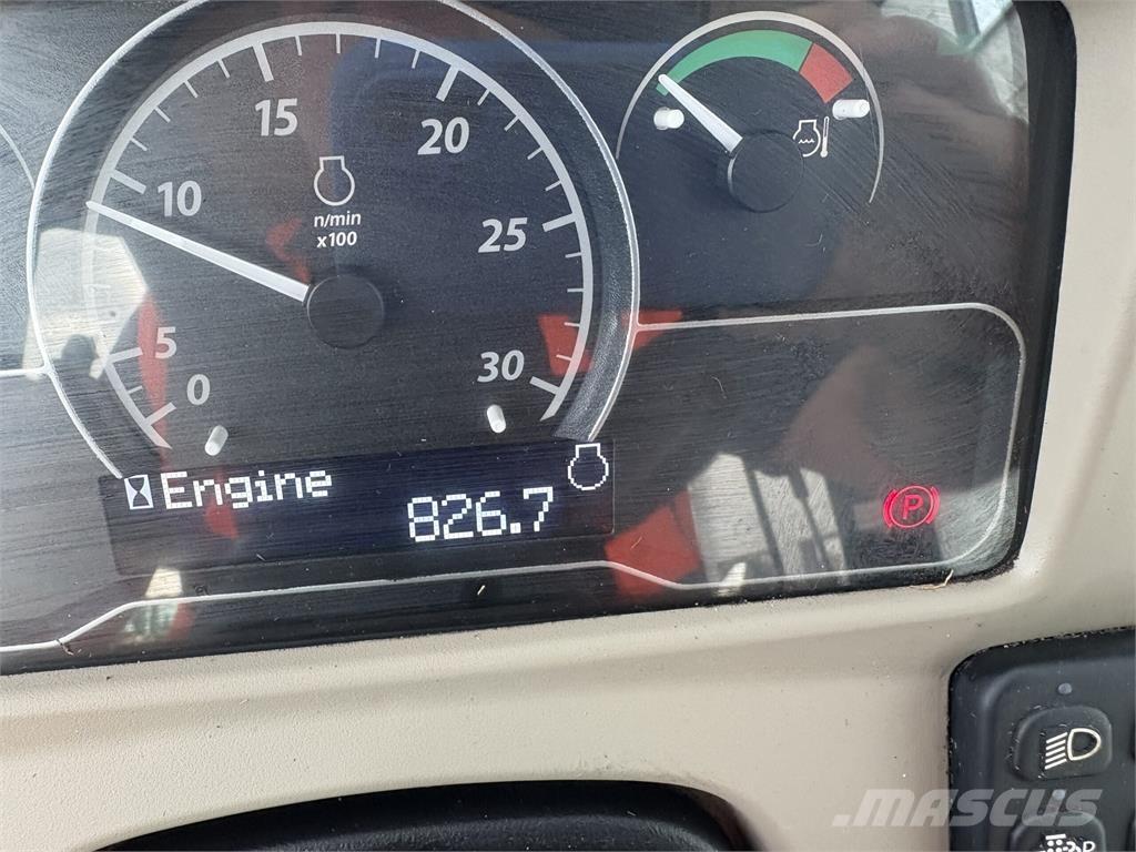 John Deere 4066R Traktörler