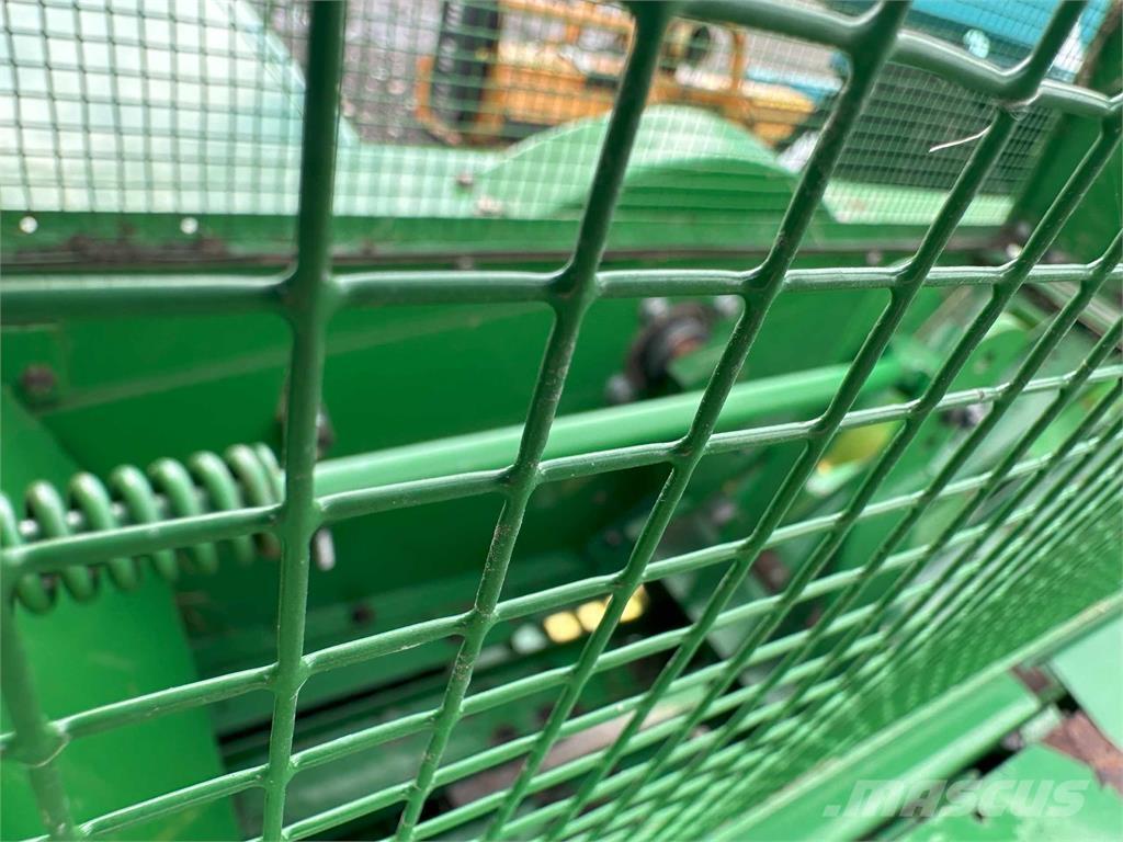 John Deere 459 Küp balya makinalari