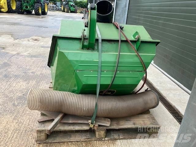 John Deere 580L Diger yol bakim makinalari