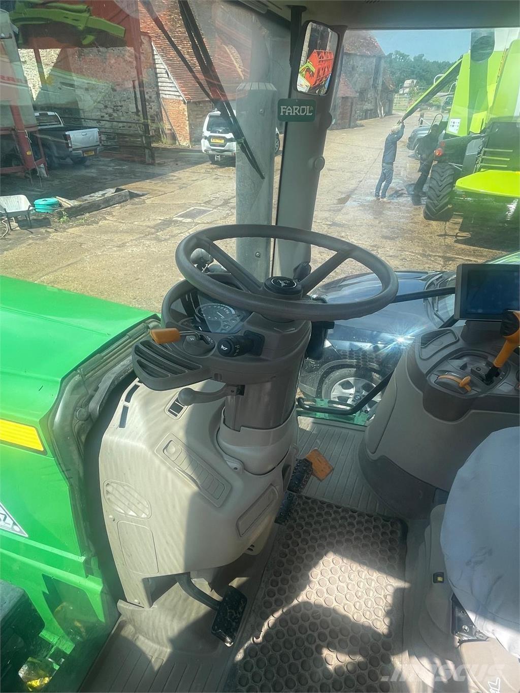 John Deere 6155R Traktörler