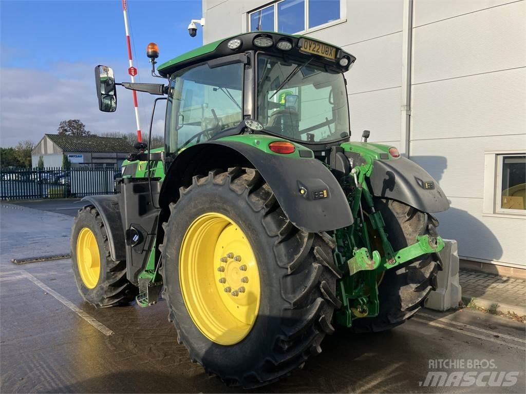 John Deere 6215R Traktörler
