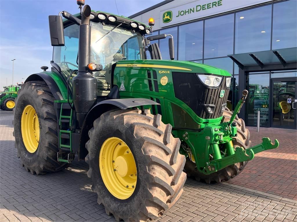 John Deere 6250R Traktörler