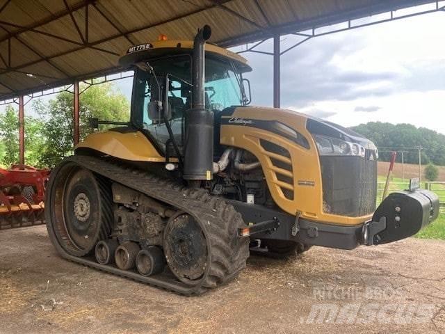 John Deere 6R 215 Traktörler