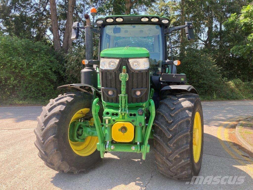 John Deere 6R 215 Traktörler