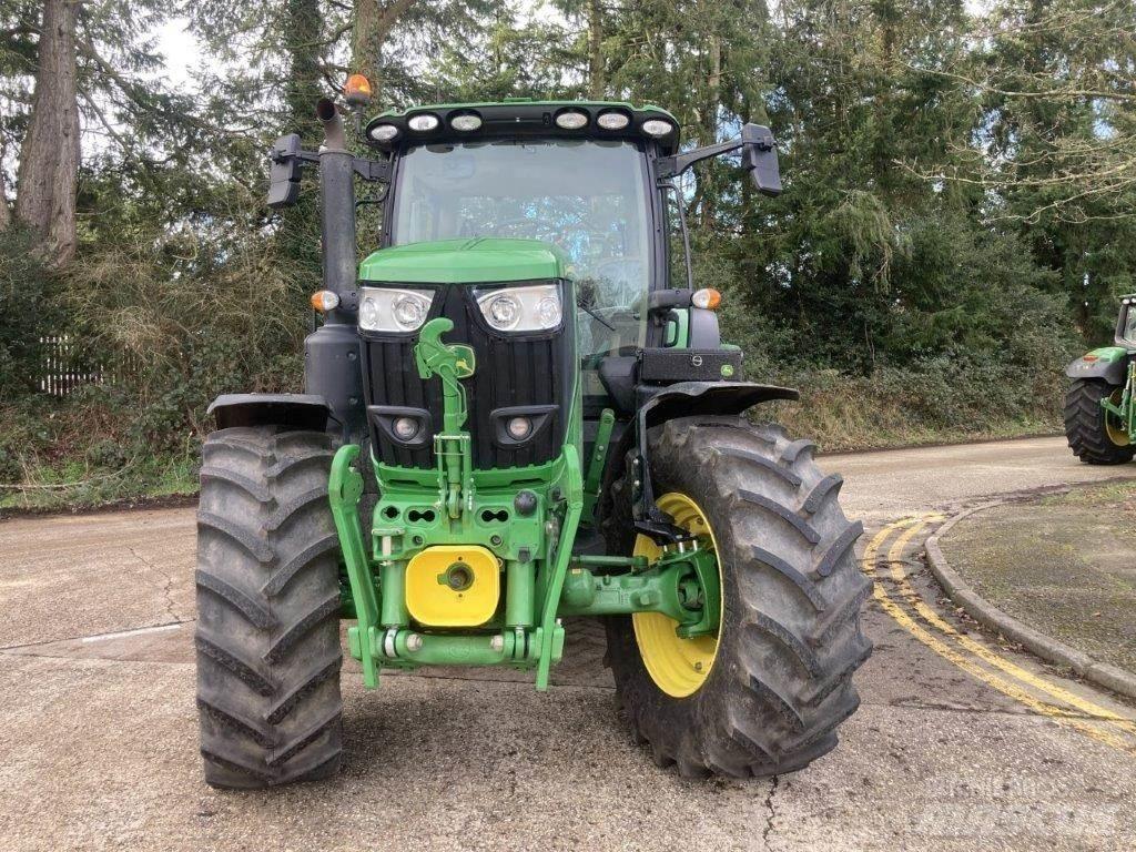 John Deere 6R 215 Traktörler