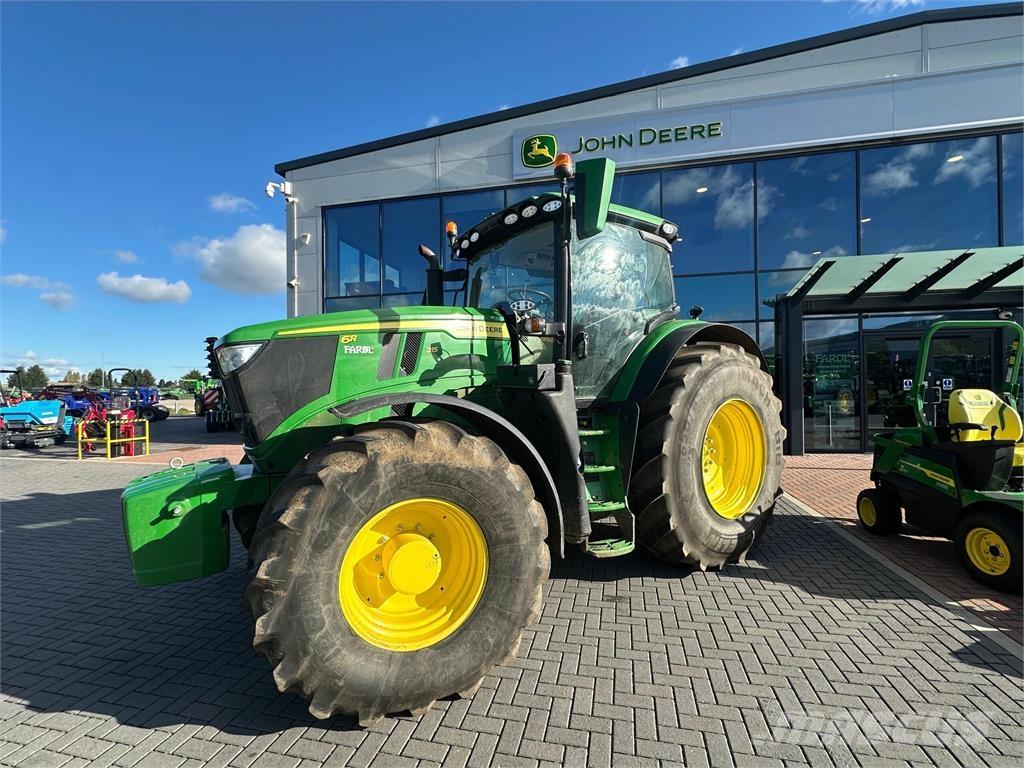 John Deere 6R 215 Traktörler