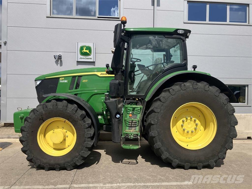 John Deere 6R 250 Traktörler