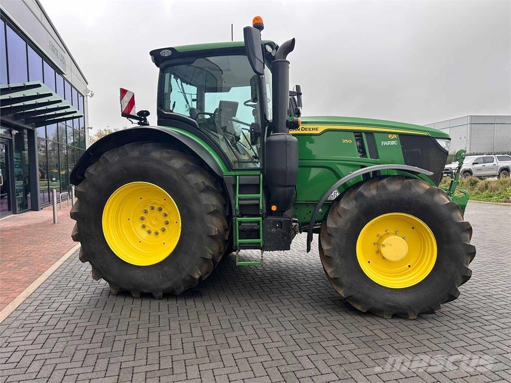 John Deere 6R 250 Traktörler