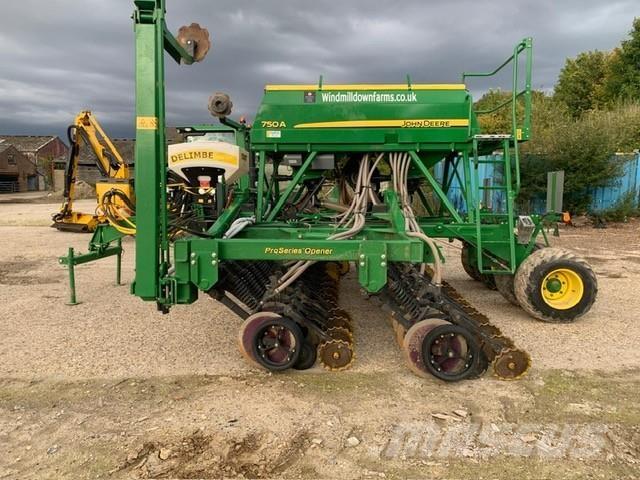 John Deere 750A Mibzerler