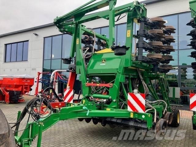 John Deere 750A Mibzerler