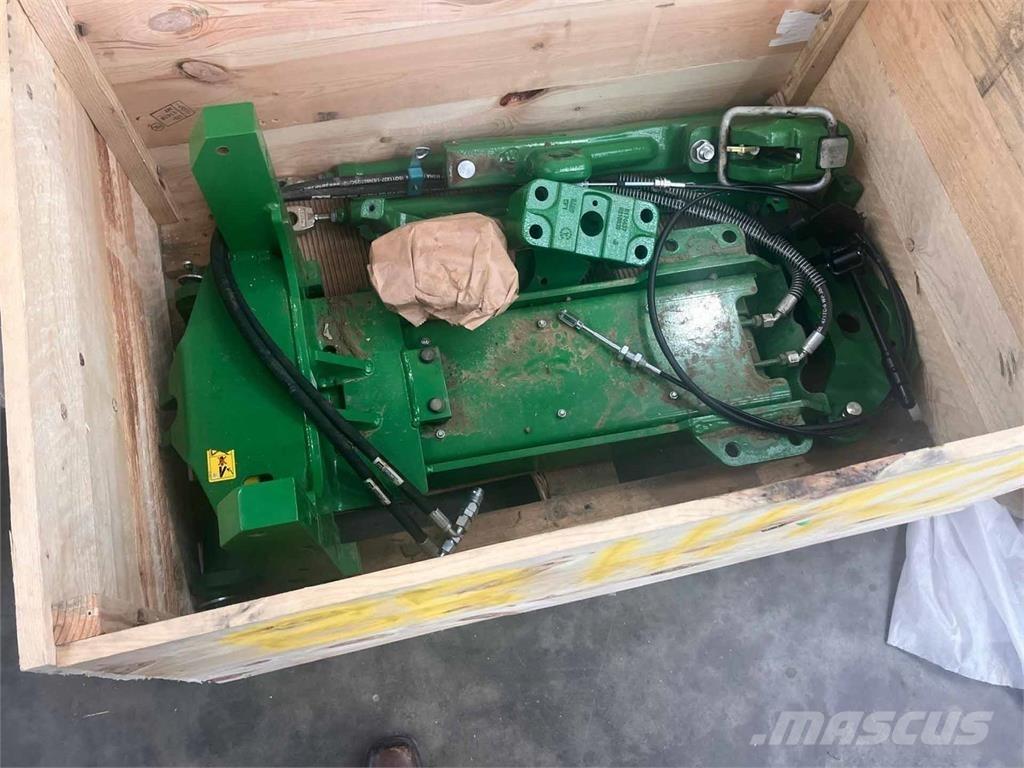 John Deere 8R Diger tarim makinalari