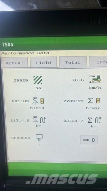 John Deere R952i Kendinden tahrikli pülverizatörler