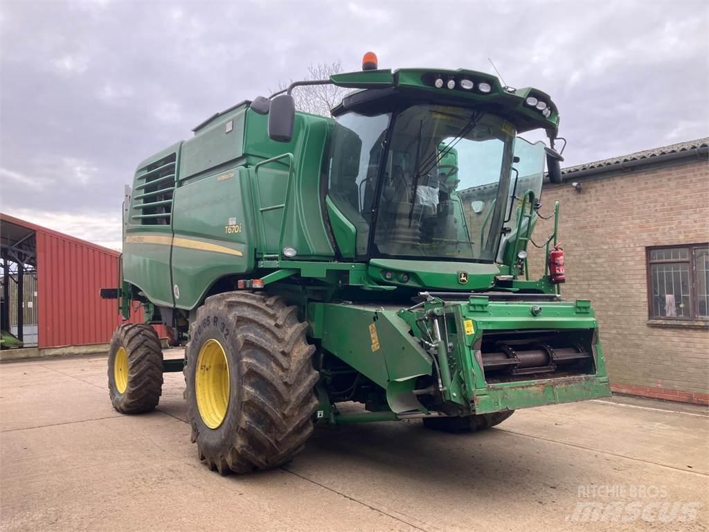 John Deere T670 HM Biçerdöverler