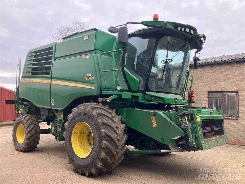 John Deere T670 HM Biçerdöverler