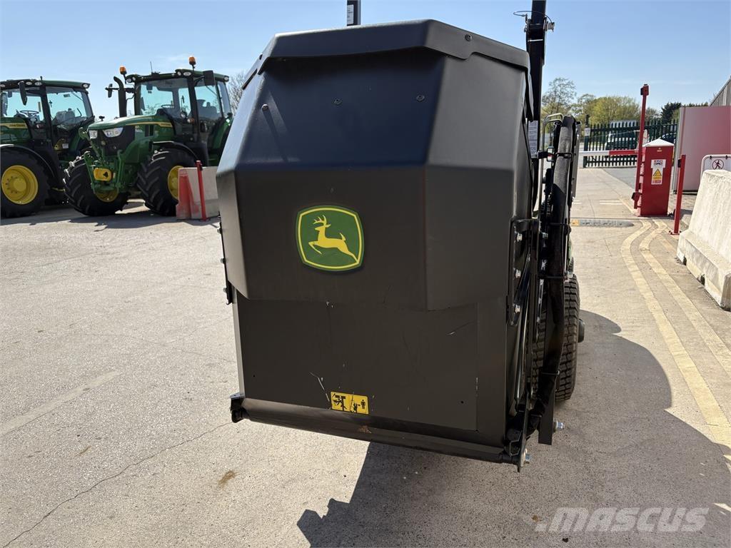 John Deere X950R Mobil çim biçme makineleri