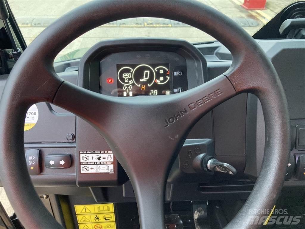 John Deere XUV875M Küçük araçlar