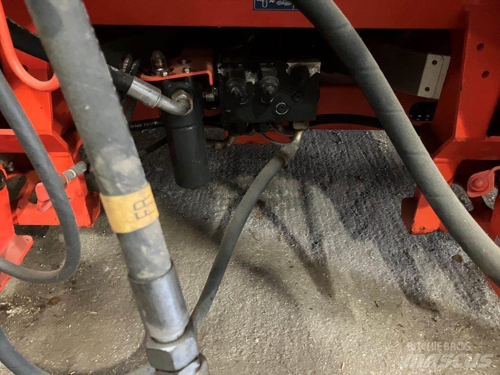 Kuhn Axis 50.2 HEMCW Sıvı gübre serpme makineleri
