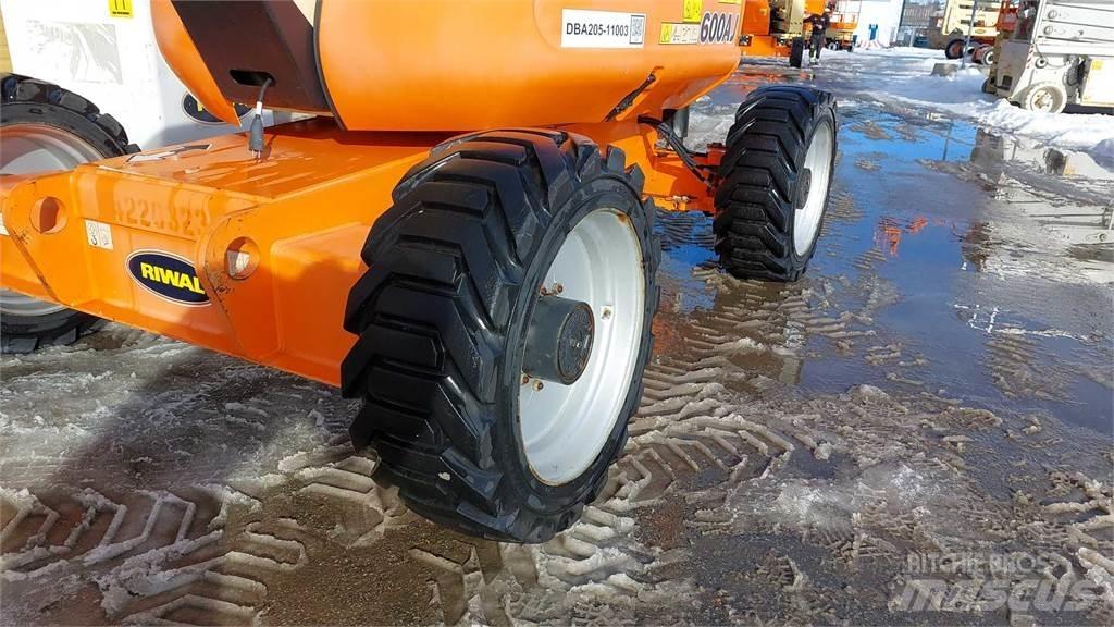 JLG 600AJ Körüklü personel platformları