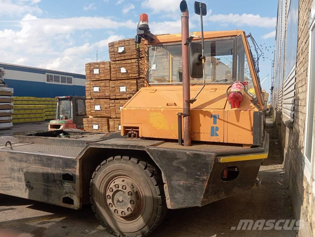 Sisu TR160 AL 4 X4 Terminal çekiciler