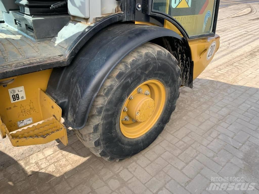 CAT 906 M Tekerlekli yükleyiciler
