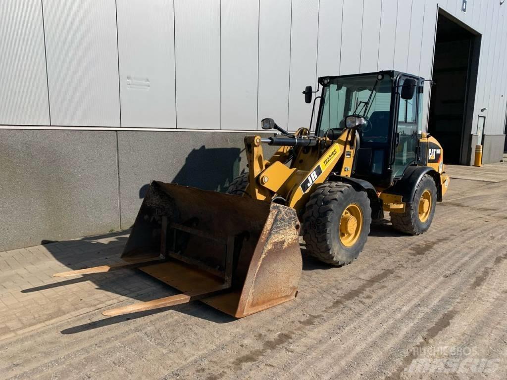 CAT 906 M Tekerlekli yükleyiciler