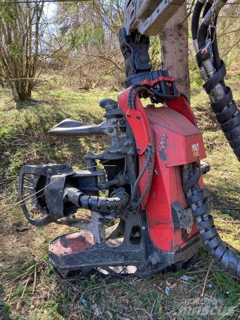 Komatsu C 144 Agaç kesme robotlari