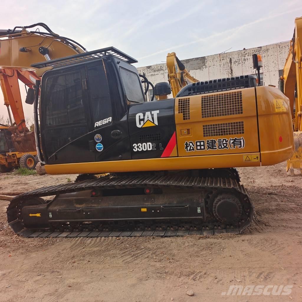CAT 324 D 2 L Paletli ekskavatörler